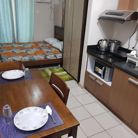 Heart Of The City Studio With Balcony Davao City Exteriör bild