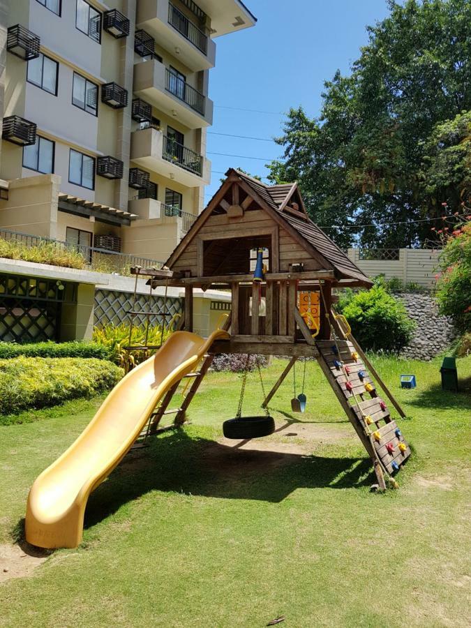 Heart Of The City Studio With Balcony Davao City Exteriör bild